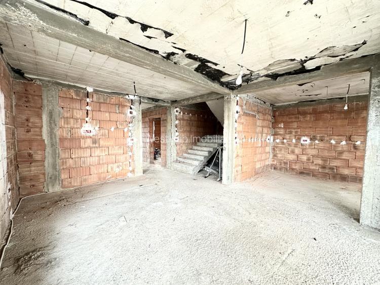 Duplex la roșu, 5 camere, 127 mp utili 305 mp teren - Dumbravita - 3