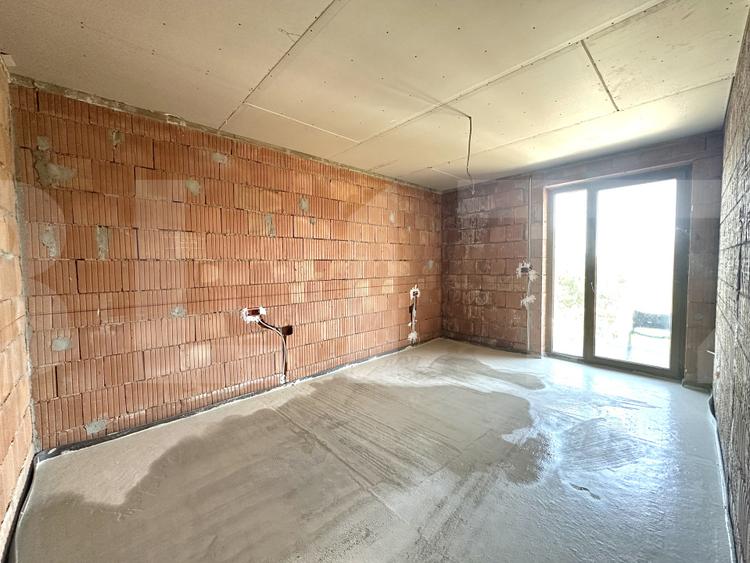 Apartament cu 3 camere, etaj intermediar, terasa, Braytim