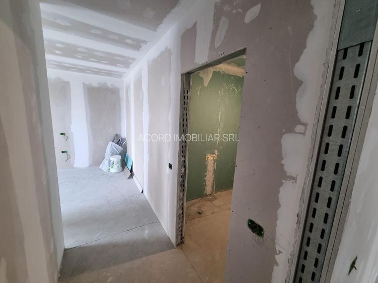 Tomis nord Euromaterna-apartament 3 camere decomandat cu terasa de 33 mp - 26