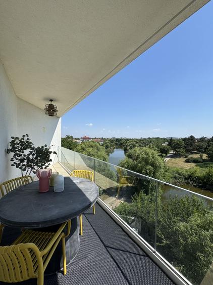 PENTHOUSE | 2 rooms + DRESSING | 140 SQM | VIEW OF THE LAKE