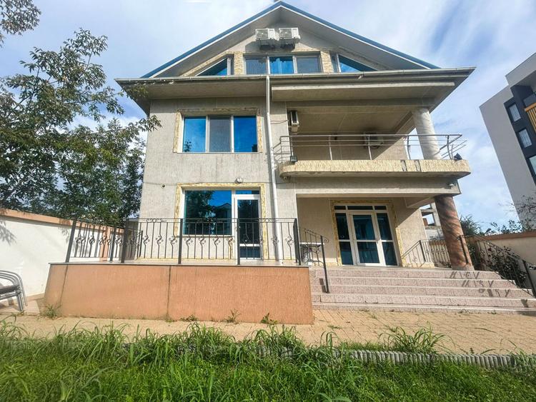 Pensiune cu 10 camere in Mamaia-Sat, zona LIDL . Oportunitate de investitie