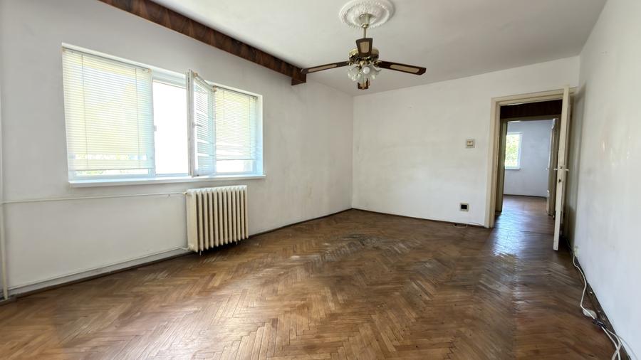 Apartament 2 camere, 50 mp utili, etaj 3 - zona Soarelui