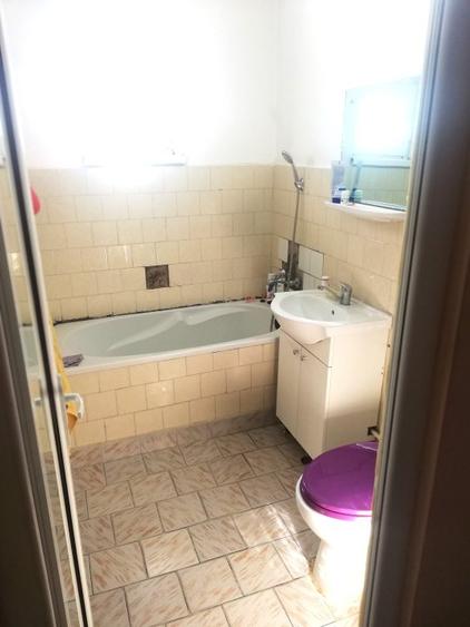 Vanzare apartament 3 camere - Imobiliare MAXICONFORT