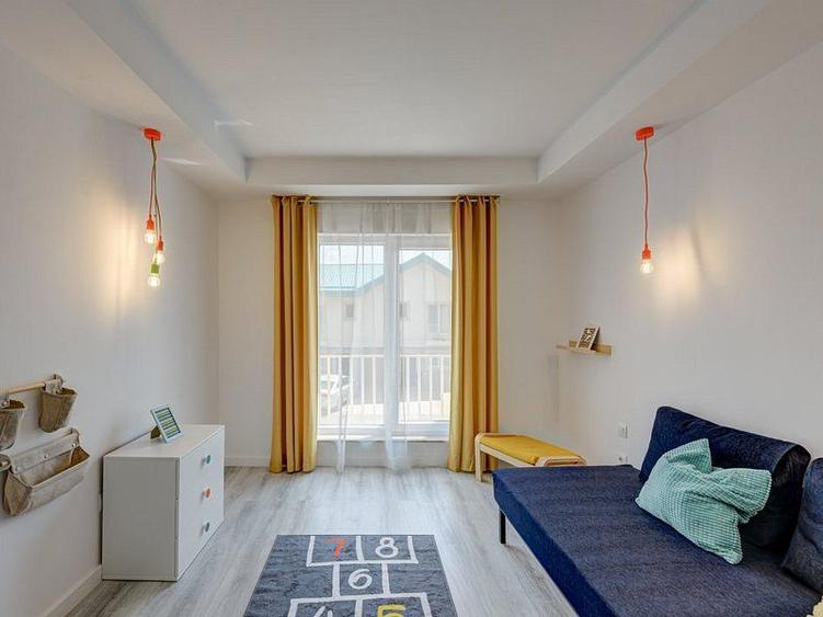 Casa Cosmopolis, prima inchiriere