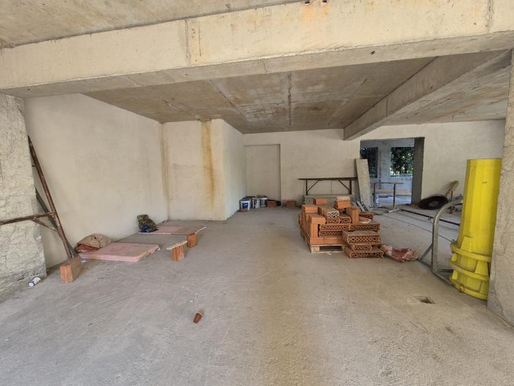 SPATIU COMERCIAL DE INCHIRIAT IANCU NICOLAE