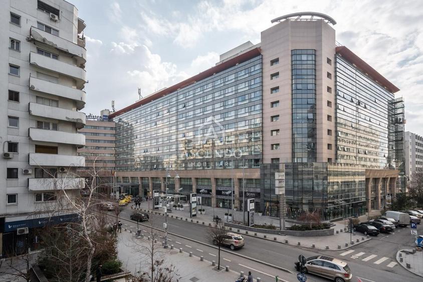 Garsonieră renovată, mobilată, Calea Victoriei, etaj 1, centrală