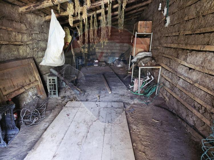 Casa de vanzare in sat Botesti, com. Ungureni, jud. Bacau.