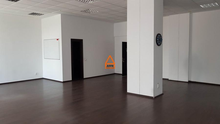 Spatiu comercial - Birouri - 130 - 360 mp - Podu Ros