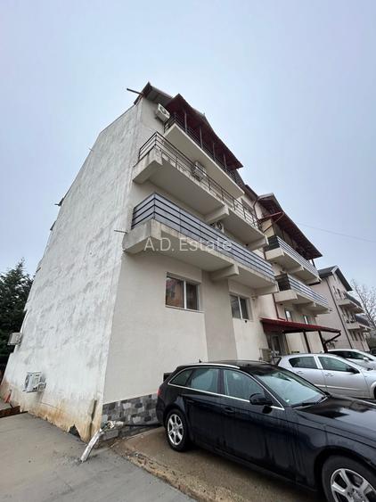 1 Decembrie  2 Camere Bloc 2014 Caramida 52 Mp Loc Parcacare 15 Min Metrou - 25