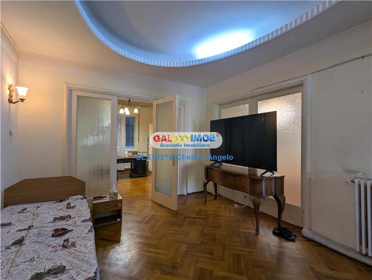 Unirii apartament 7 camere,suprafata utila 198 mp,stare bună
