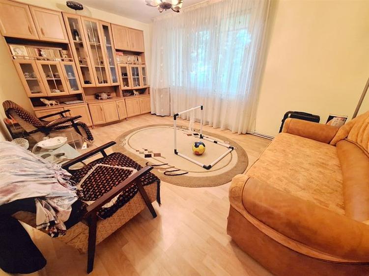 Apartament 3 camere decomandate – Parter, zona Piata Sud, Bacau