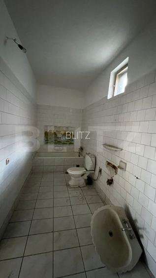 Casa de vânzare, 6 camere, 198 mp utili, teren 644 mp, zonă centrală - 13