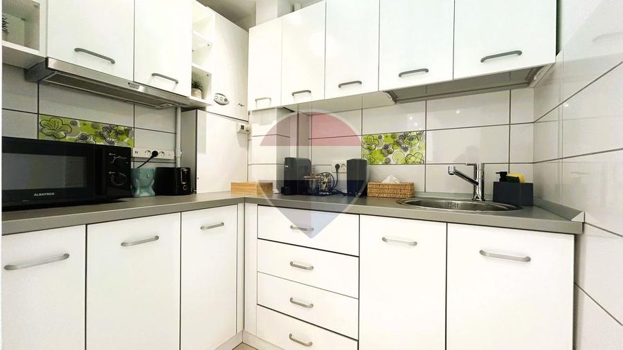 Studio renovat 32 mp Bloc "Căprioara" Gara Brașov