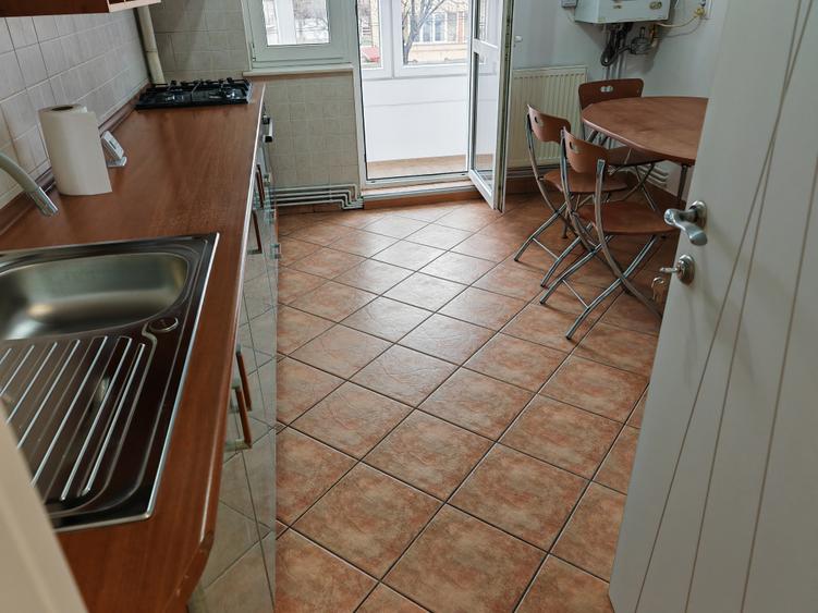 Apartament 2 camere zona Centrul Civic