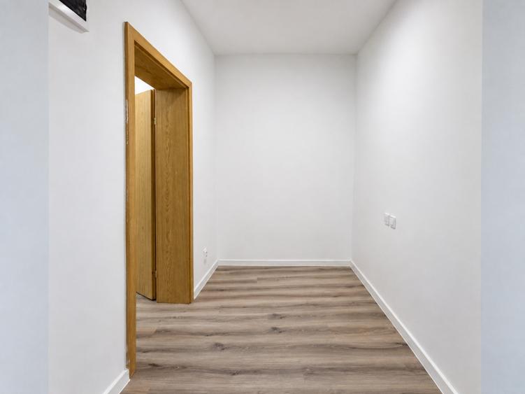 Spatiu comercial nou, 45 mp, cu curte proprie | Ideal birou sau servicii