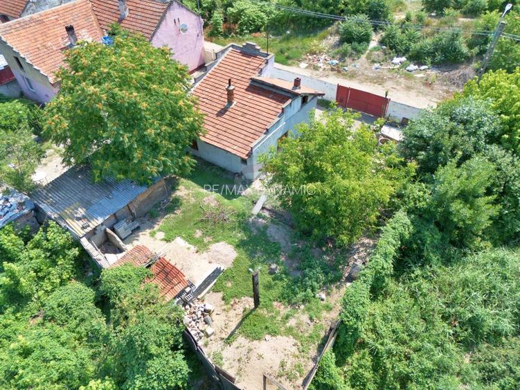 Casă de renovat sau demolat, cu teren de 601 mp, în Arad - 3