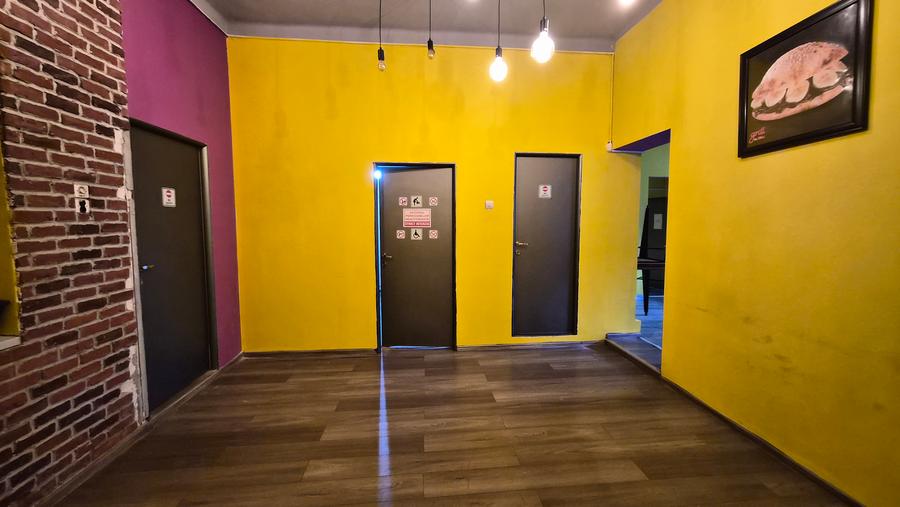 Imobil parter - zona centrala -str Decebal colt cu Mircea cel Batran/84 mp