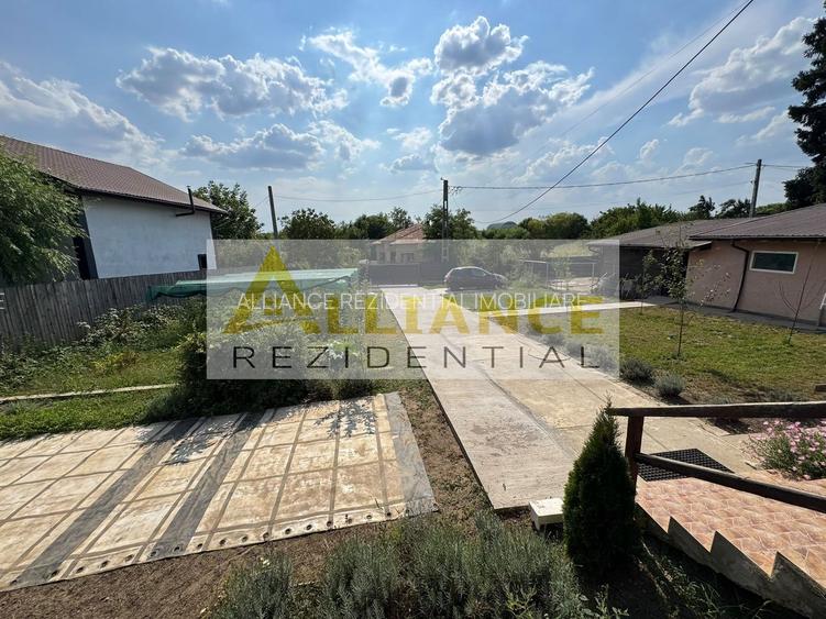 DUPLEX INTREG DE VANZARE CU TEREN 1086 MP - FRUMUSANI - 38