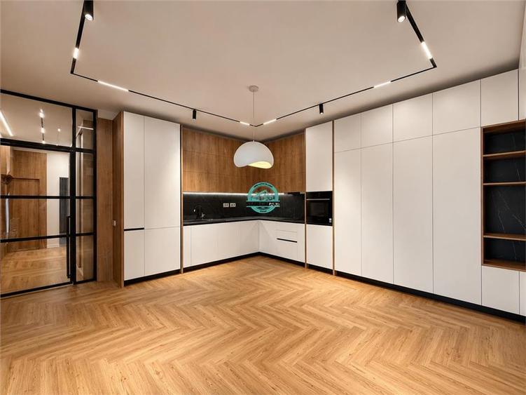 Apartament cu 3 camere de inchiriat, premium, parcare subterana, Ultracentral