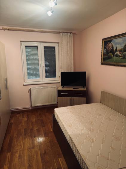 Vand 3 camere decomandat, stare impecabila Sagului!