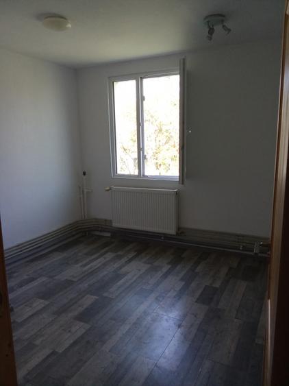 Apartament 2 camere transformat in 3 -centrala proprie-zona Politehnica