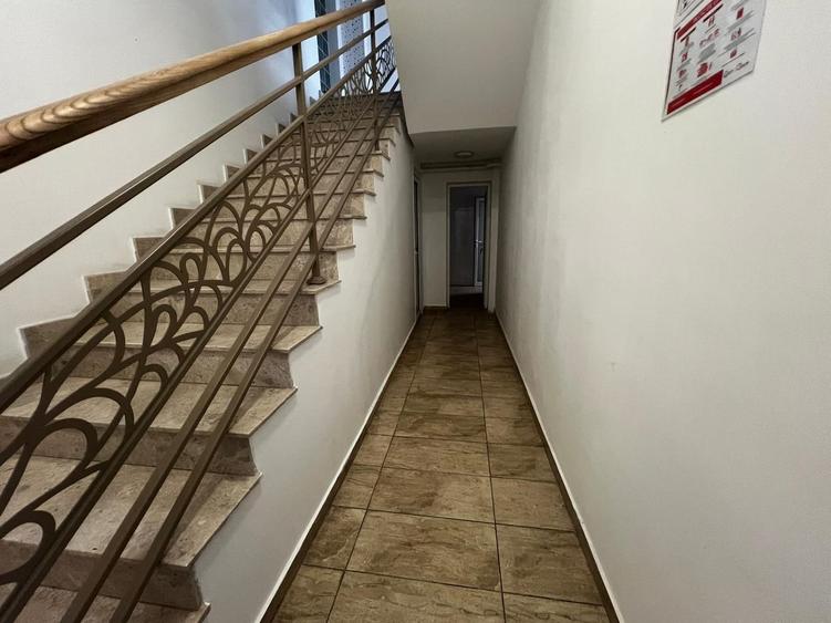 Cladire cu destinatia office | S+P+4 | 700 mp | Comision 0