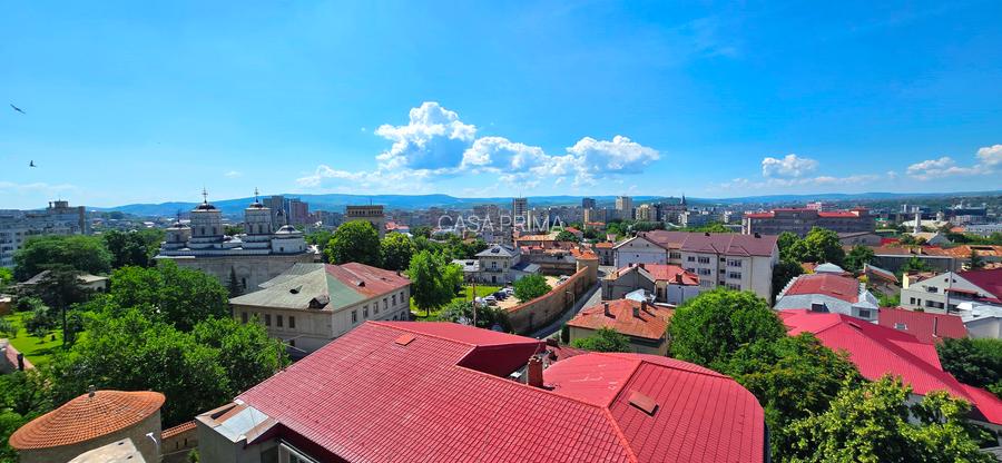 Se inchiriaza apartament 3 camere decomandat, bvd. Independentei, langa Golia - 11