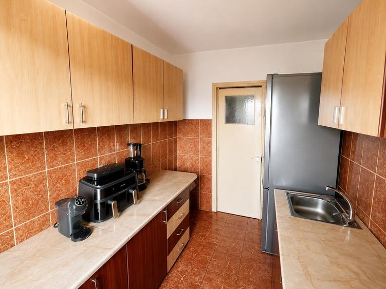 PODU ROS - BLD TUTORA - 3 CAMERE - 60MP - BLOC DIN 1964 FARA RISC SEISMIC - LIBER CU MUTARE IMEDIATA