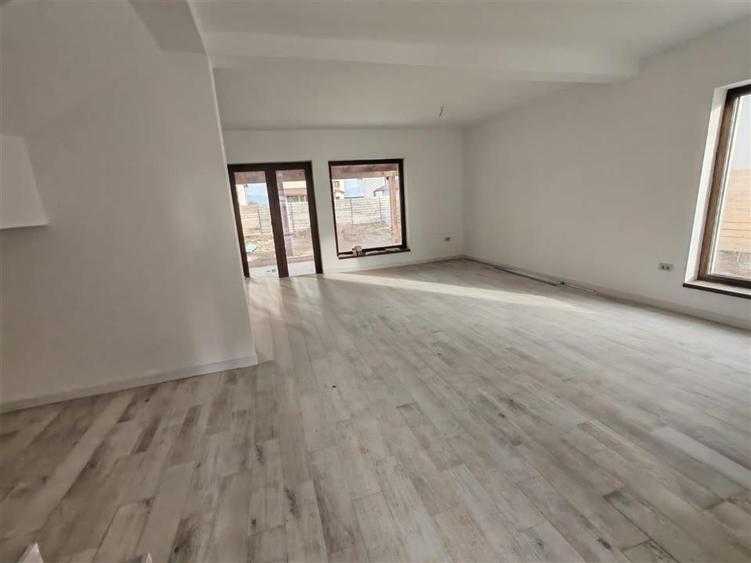 Casa duplex de vanzare Izvor/Tarlungeni 163500 Eur