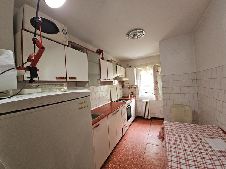 0% Comision | Apartament 4 camere | decomandat | etaj 1 | Aleea Brates
