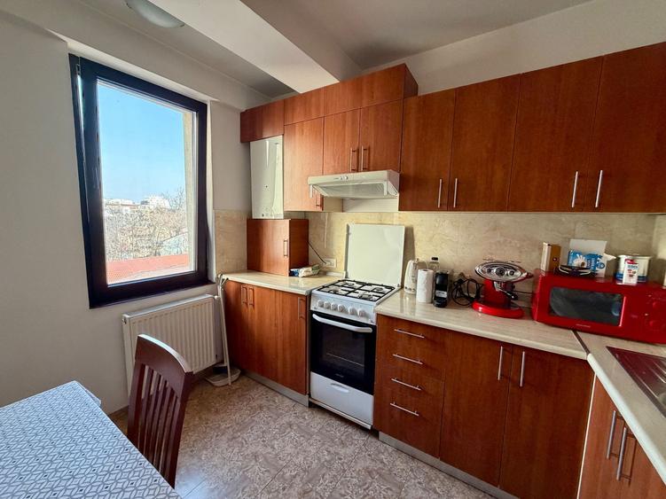Apartament 3 camere de închiriat – Dorobanți | Parcare subterană