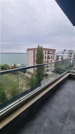 Apartament 2 camere cu vedere superba la lac, in Mamaia – gata de mutat!