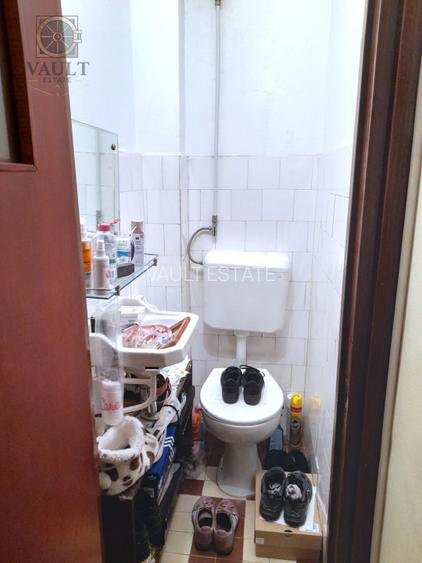 Apartament 4 camere  -Garaj de 17 ,25 mp-  5 minute metrou Romancierilor - 11