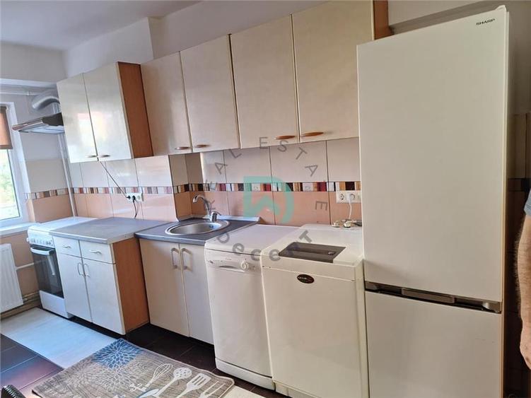 Apartament 3 camere, de inchiriat, Racadau, Brasov