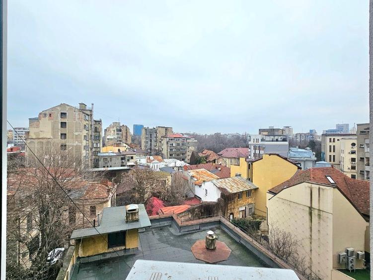 Apartament 3 camere – Piața Kogălniceanu, bloc cadre de beton, fara risc, LIFT.