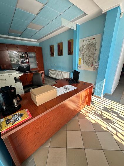 VANZARE SPATIU COMERCIAL STR.PORTULUI