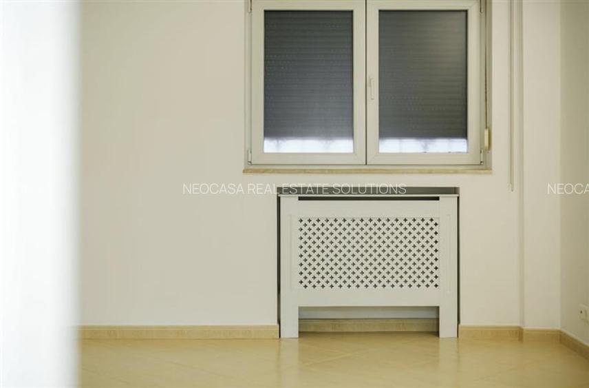 Apartament 3 camere - perfect pentru birou - 25