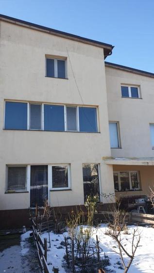 Duplex cu teren generos