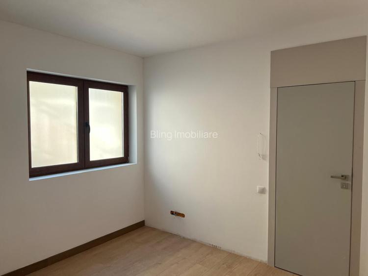 Apartament de 4 camere, 120 mp, terasa de 70 mp, view SUPERB, zona Vivo - 14