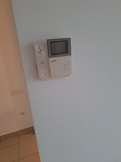 Delfinariu, cladire P+1 , spatiu depozitare 126 mp., curte 463 mp.