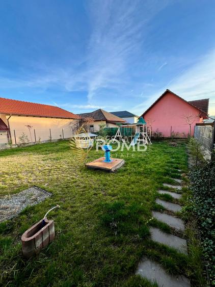 Apartament 3 camere, 70 mp utili, balcon, parcare, finisat, zona Pod IRA