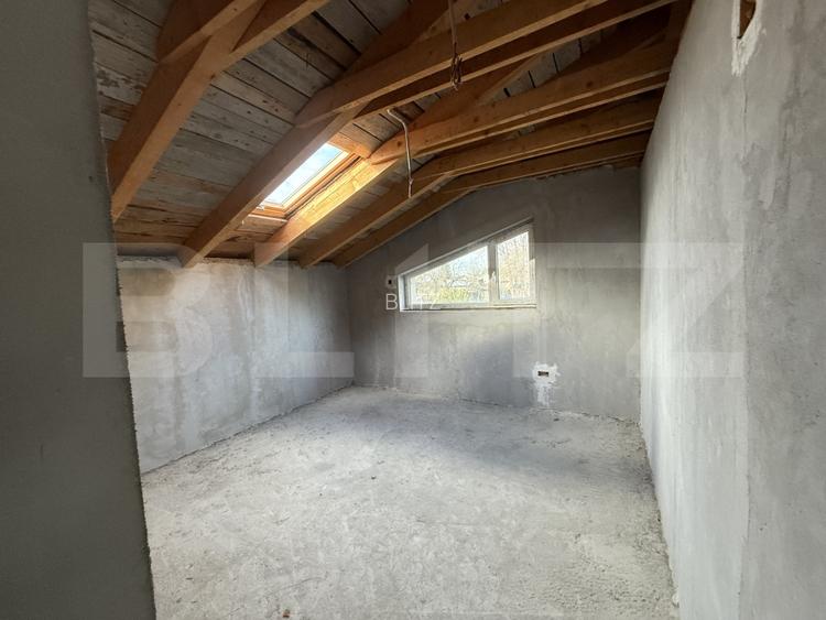 Proprietate 2 case, 223 mp, teren 1.676 mp, zona Lupeni - 16