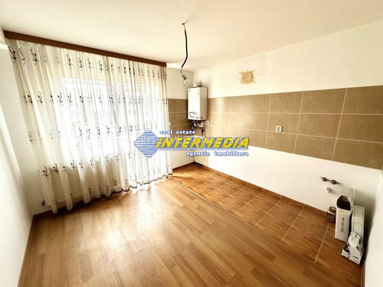 Apartament 3 camere de vanzare Alba Iulia Bloc Nou cu garaj etaj 1 - 5