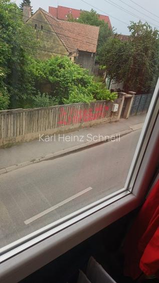 Casa de Vinzare cu Teren generos Sura si Anexa cu Descidere de 20 de Metri la St - 5