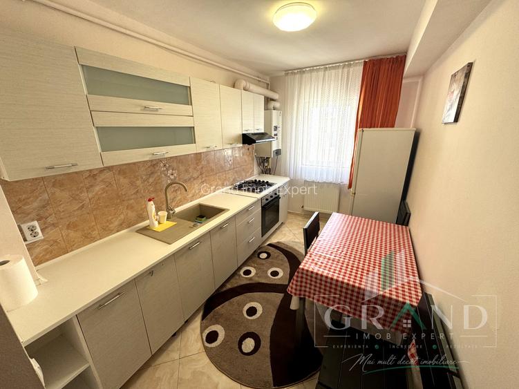 2 CAMERE DECOMANDAT | 50 MP+BALCON | PARCARE | ZONA FLORILOR–FLORESTI