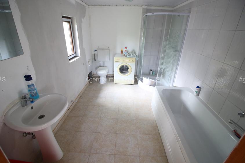 Vand casa in Schela cu toate utilitatile -65.000euro neg - 3