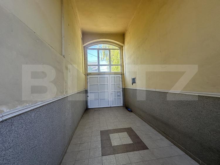 Casă cu două apartamente, 221 mp, zona Semicentral