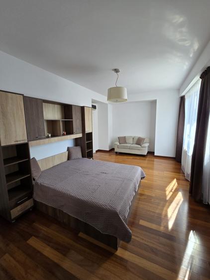 Apartament 5 camere | Herastrau | loc parcare| centrala proprie |4 bai