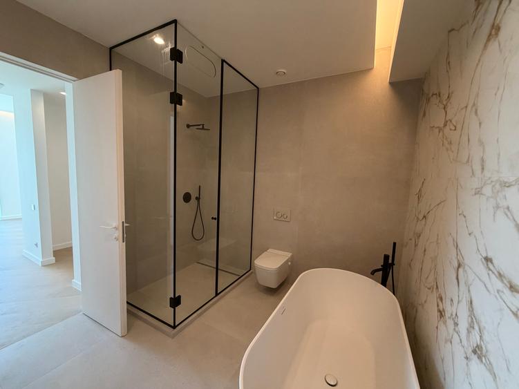 Apartament în Aviatiei Towers,singur pe etaj,parcare valabilă