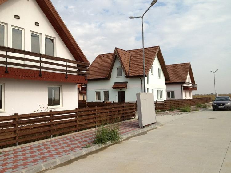 Loturi de teren pentru constructii de case in Paradise Valey